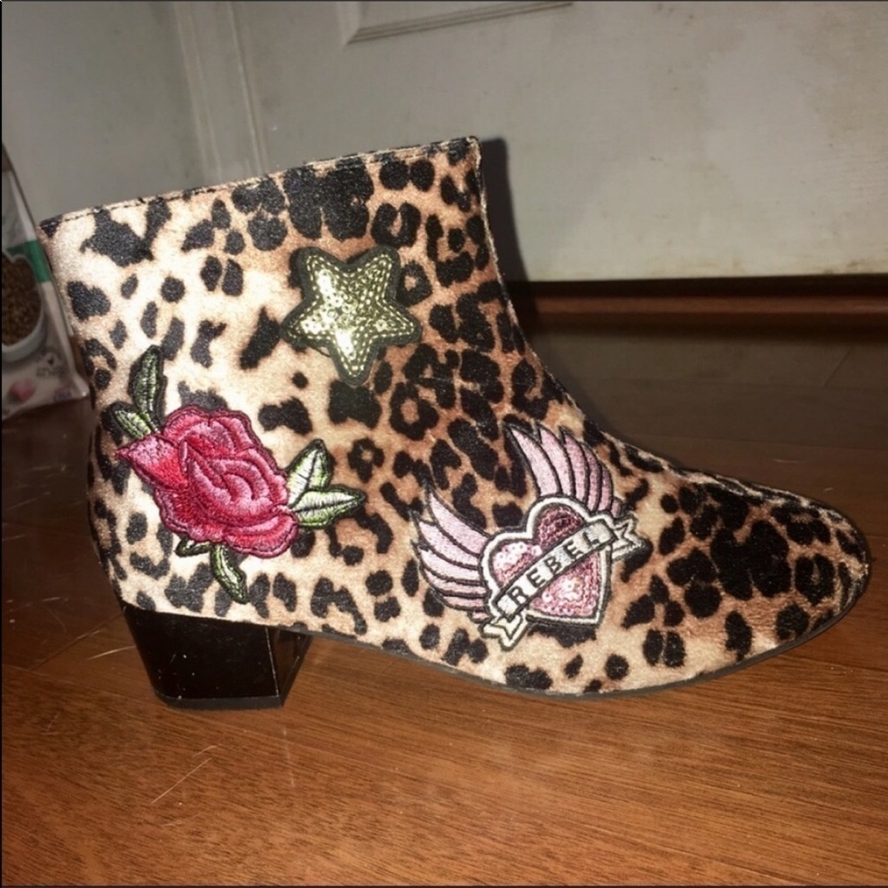FUN fashion boots